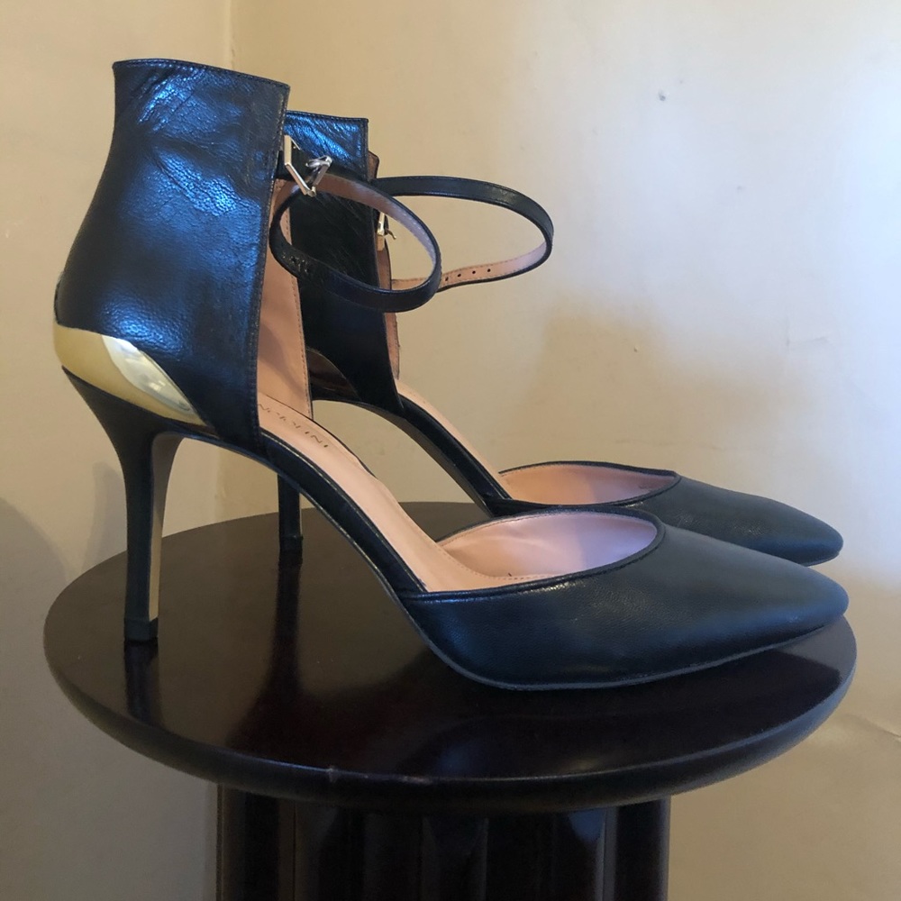 Enzo Angiolini black heels with gold on heel